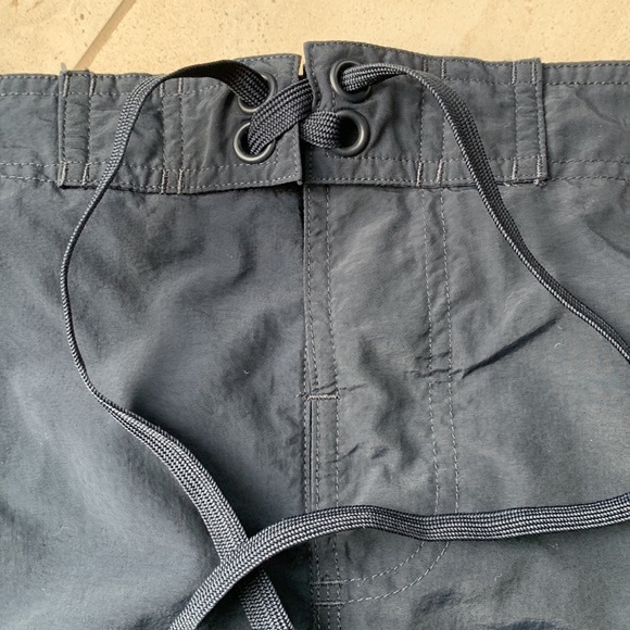 Eddie Bauer mens swim shorts - Picture 2 of 6